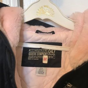 Guess woman’s puffer